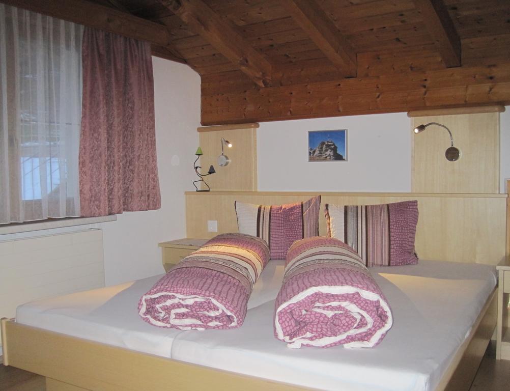 Haus Am Dorfplatz Lägenhet Samnaun Rum bild